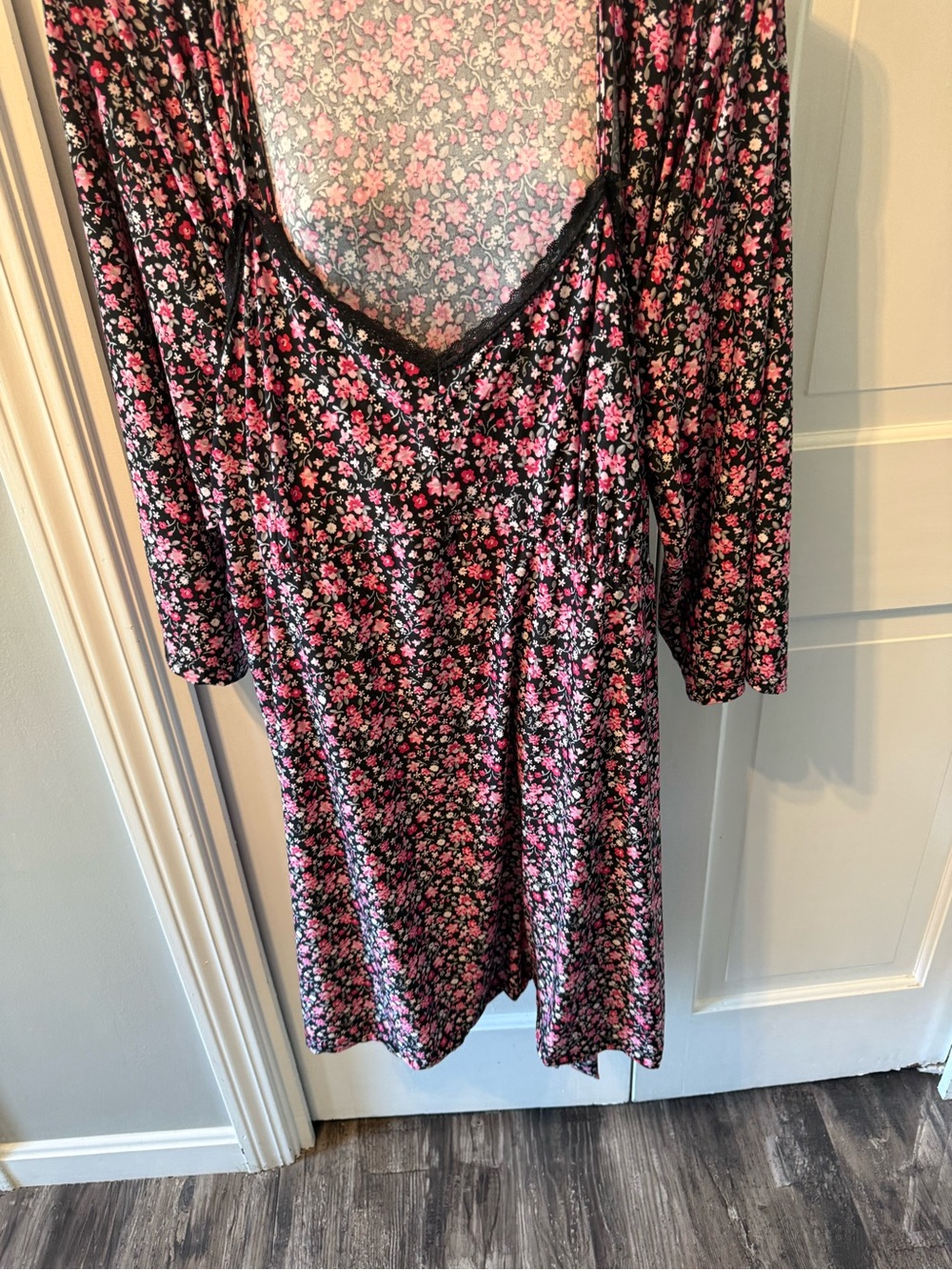 Rene Rofe Black Floral Wrap Robe & Gown with Pink Flowers NWOT
